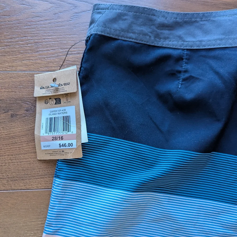 Quicksilver Boys Board Shorts Island Waves 28/16 NWT